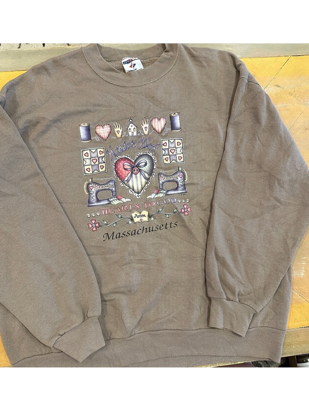 Vintage 90s Jerzees Massachusetts  Sewing Quilting Cottagecore Sweatshirt XL
